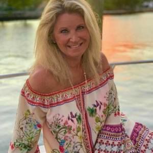 Meet your Posher, Sabine